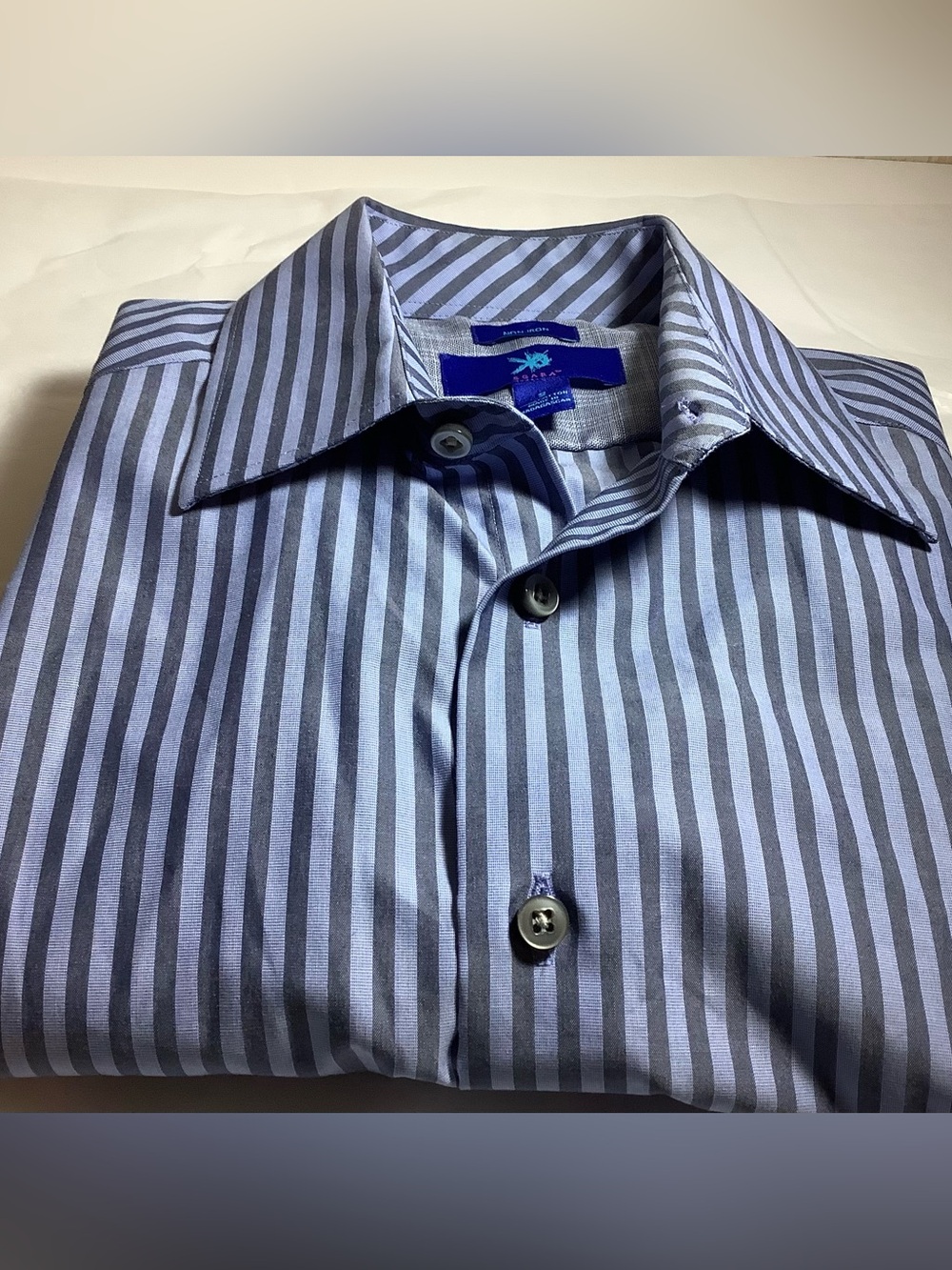 Long sleeve Egara non iron dress shirt men’s small striped button-down. Blue
